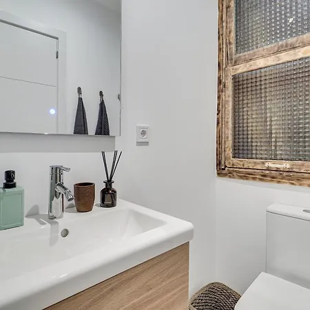 Luxury 1br Born