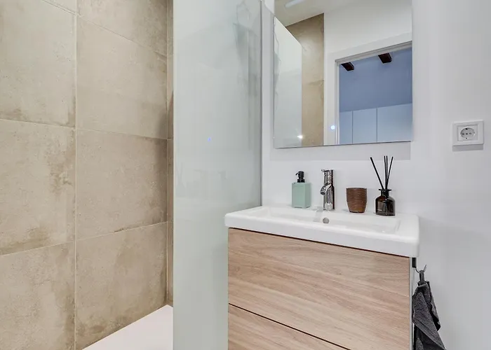 Luxury 1br Born Apartment